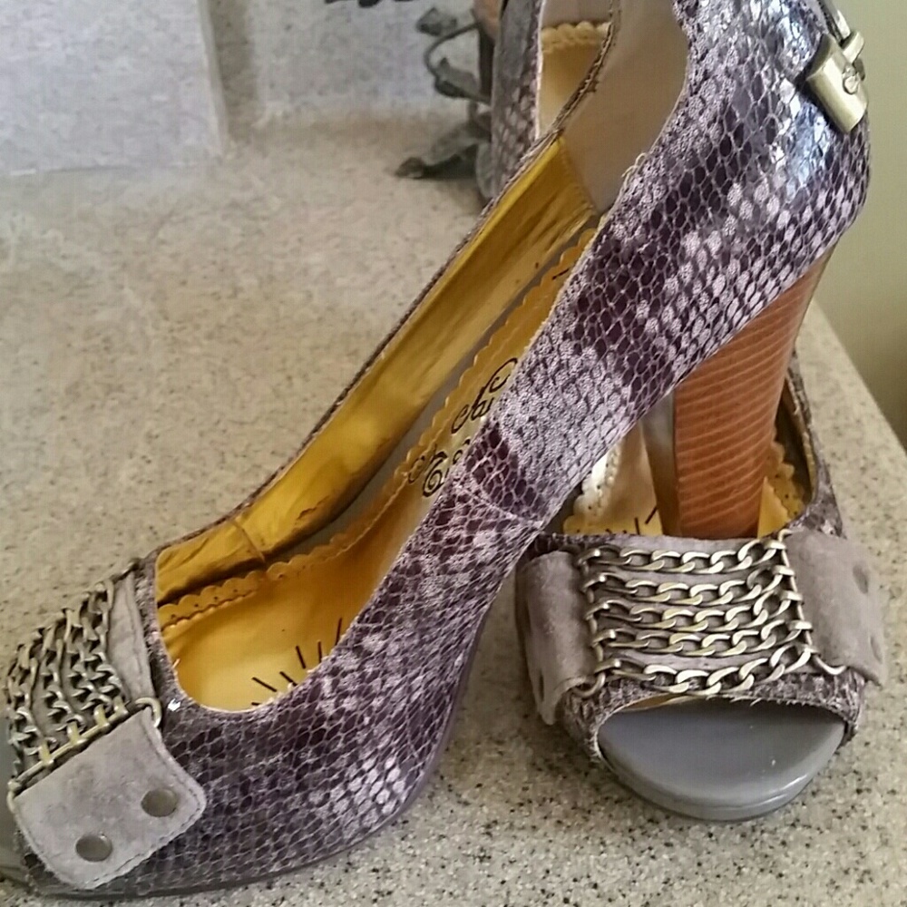 💎💎💎NAUGHTY MONKEY Faux Snakeskin Peep Heels Sz. 91/2 - Picture 3 of 10